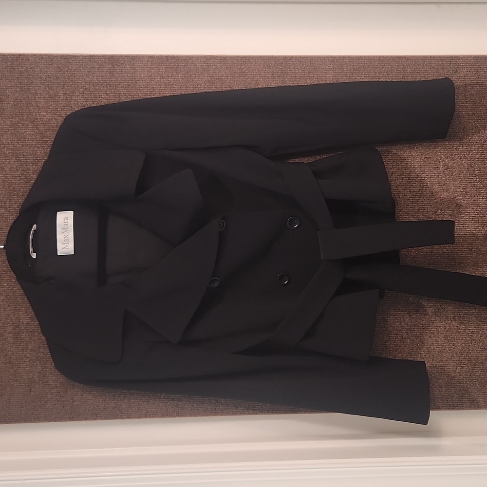 Max Mara Belted Lightweight Jacket